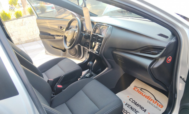 Toyota YARIS XL 1.5 Flex 16V 5p Aut. 2025 Flex-8