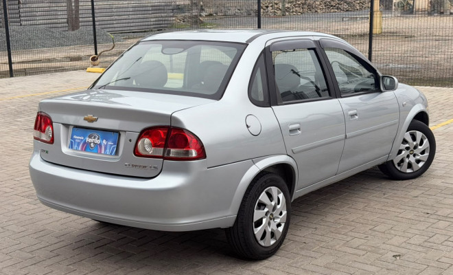 GM - Chevrolet Classic Life/LS 1.0 VHC FlexP. 4p 2013 Flex-4