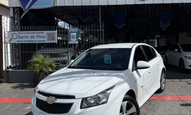 GM - Chevrolet CRUZE HB Sport LT 1.8 16V FlexP. 5p Aut 2014 Flex-0