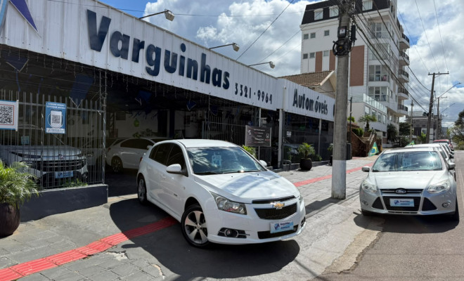 GM - Chevrolet CRUZE HB Sport LT 1.8 16V FlexP. 5p Aut 2014 Flex-2
