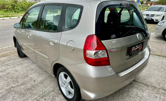 Honda Fit 1.4 LX - 2008-3