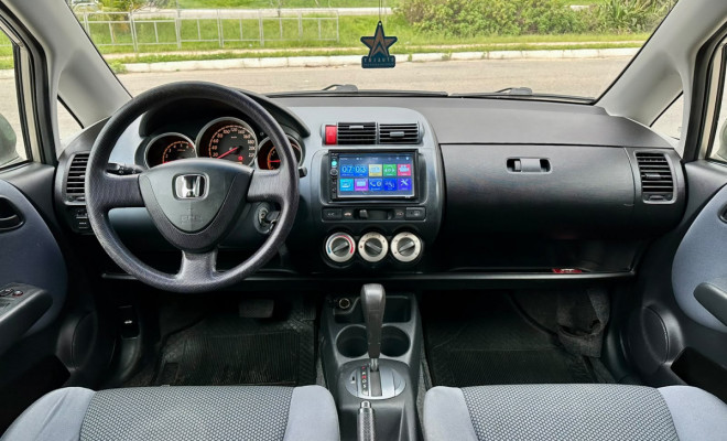 Honda Fit 1.4 LX - 2008-8