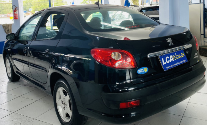 Peugeot 207 Sedan Passion XR 1.4 Flex 8V 4p 2009 Flex-2