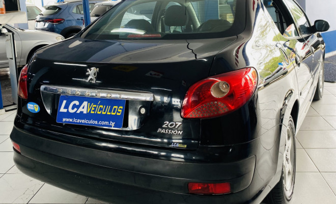 Peugeot 207 Sedan Passion XR 1.4 Flex 8V 4p 2009 Flex-4