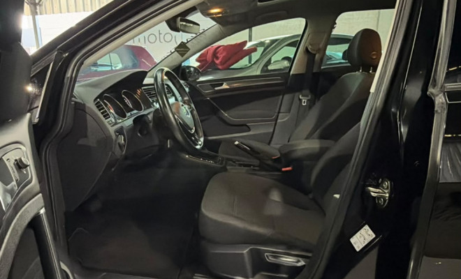 VW - VolksWagen Golf Comfort. 200 TSI 1.0 Flex 12V Aut. 2018 Flex-9