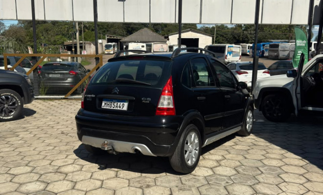 Citroën C3 GLX 1.4/ GLX Sonora 1.4 Flex 8V 5p 2010 Flex-3