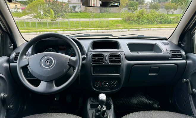 Renault Clio Expression 1.0 Hi-Flex - 2014-9