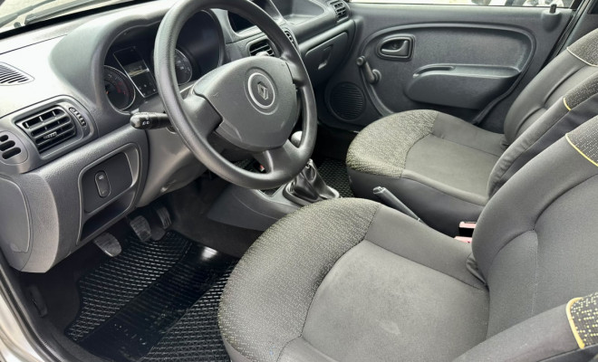Renault Clio Expression 1.0 Hi-Flex - 2014-8