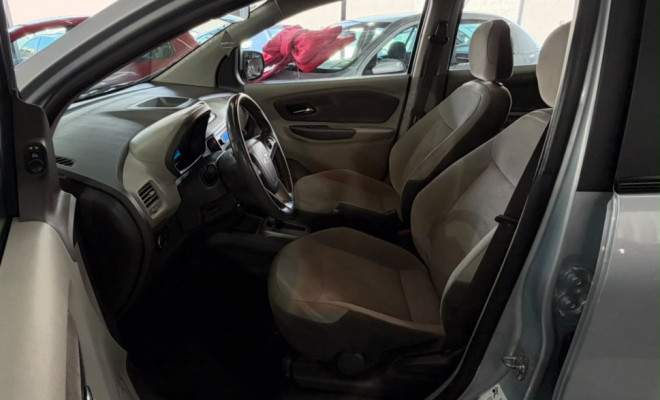 GM - Chevrolet SPIN LTZ 1.8 8V Econo.Flex 5p Aut. 2013 Flex-9