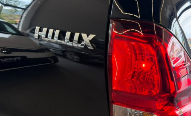 Toyota Hilux CD SR 4x4 2.8 TDI Diesel Aut. 2025 Diesel-9