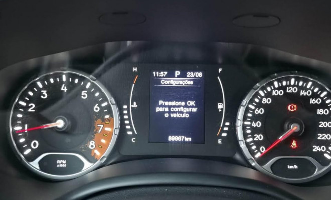 Jeep Renegade Longitude 1.8 4x2 Flex 16V Aut. 2020-4