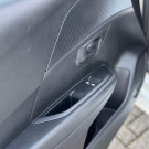 Peugeot 208 Like 1.0 Flex 6V 5p Mec. 2023-9