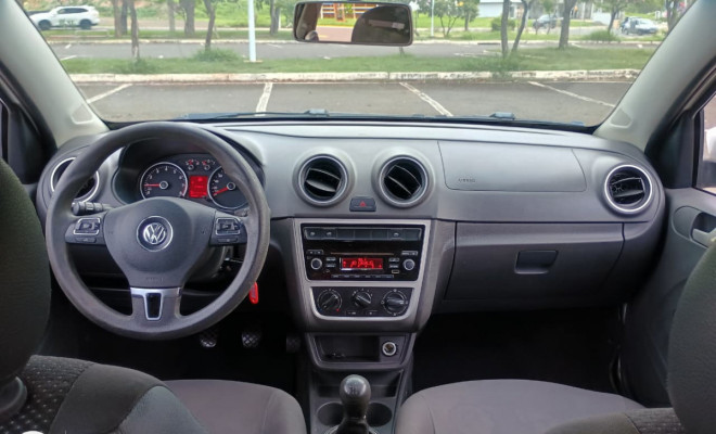 VW - VolksWagen VOYAGE 1.0/1.0 City Mi Total Flex 8V 4p 2015 Flex-6