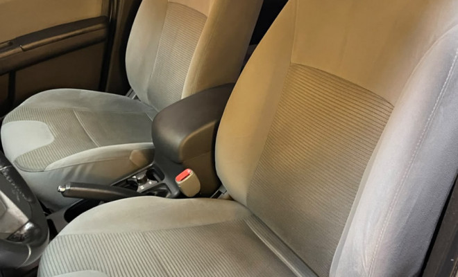 Nissan Sentra S 2.0 16V Aut. 2013 Flex  ótimo em conforto e espaço-6