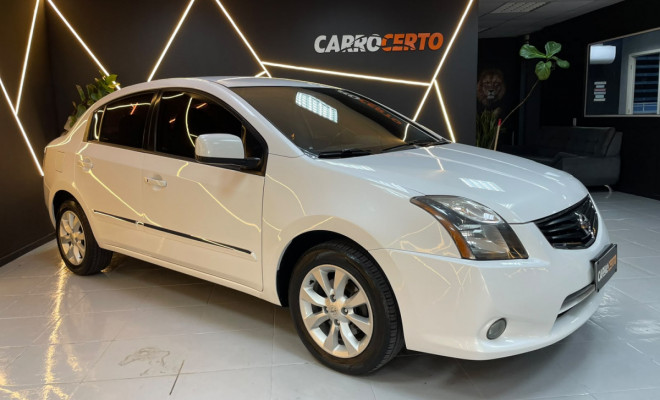 Nissan Sentra S 2.0 16V Aut. 2013 Flex  ótimo em conforto e espaço-0