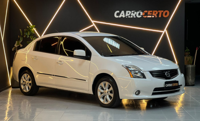 Nissan Sentra S 2.0 16V Aut. 2013 Flex  ótimo em conforto e espaço
