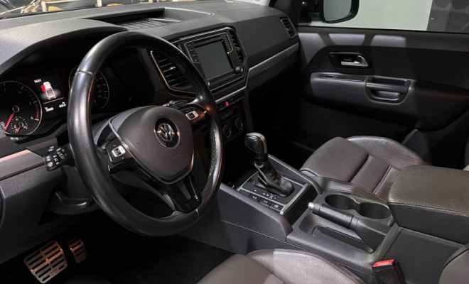 VW - VolksWagen AMAROK HIGHLINE 3.0 V6 TDI 4x4 DIESEL AUTO. 2023 Diesel-0