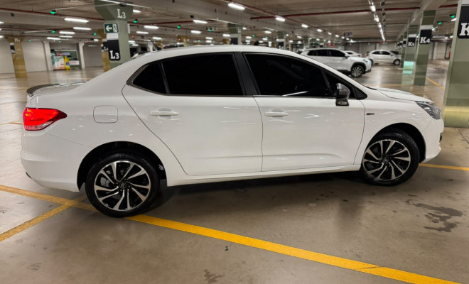 Citroën C4 LOUNGE S 1.6 Turbo Flex Aut. 2018 Flex-6