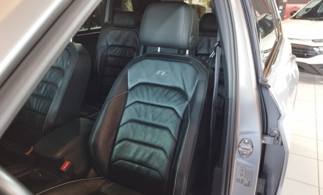 VW - VolksWagen TIGUAN Allspac R-Line 350 TSI 2.0 4x4 2019 Flex-9