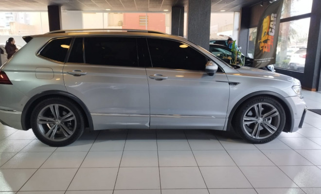 VW - VolksWagen TIGUAN Allspac R-Line 350 TSI 2.0 4x4 2019 Flex-0