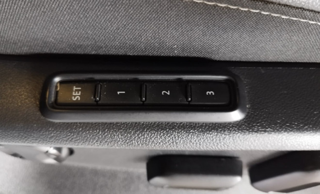VW - VolksWagen TIGUAN Allspac R-Line 350 TSI 2.0 4x4 2019 Flex-11