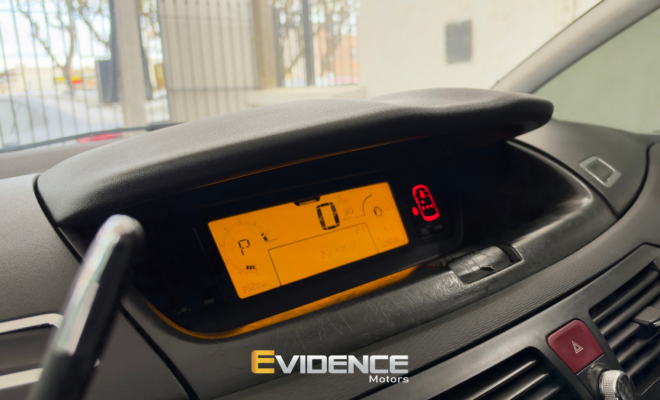Citroën C4 PALLAS GLX 2.0/ 2.0 Flex Aut. 2009 Gasolina-8