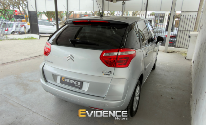 Citroën C4 PALLAS GLX 2.0/ 2.0 Flex Aut. 2009 Gasolina-2