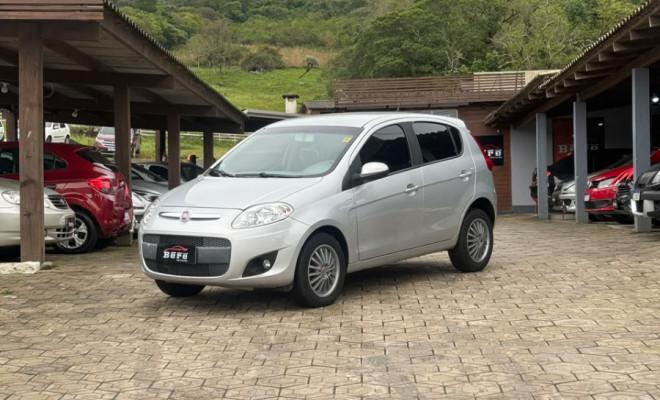 Fiat Palio ESSENCE 1.6 Flex 16V 5p 2015 Flex