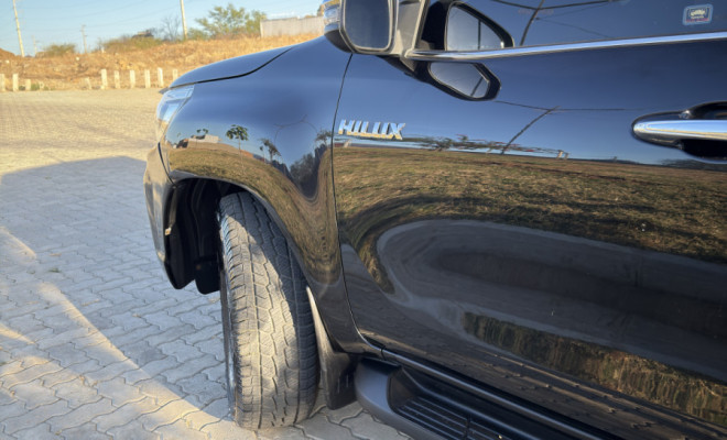 Toyota Hilux CD SRX 4x4 2.8 TDI 16V Diesel Aut. 2019 Diesel-1