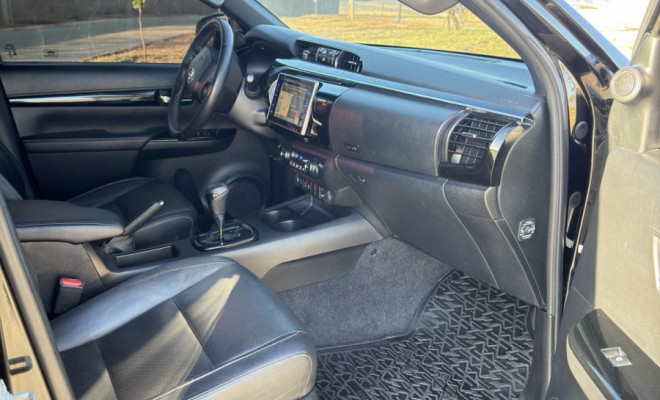 Toyota Hilux CD SRX 4x4 2.8 TDI 16V Diesel Aut. 2019 Diesel-8