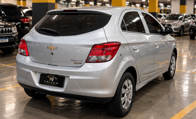GM - Chevrolet ONIX HATCH LT 1.0 8V FlexPower 5p Mec. 2014 Flex-2