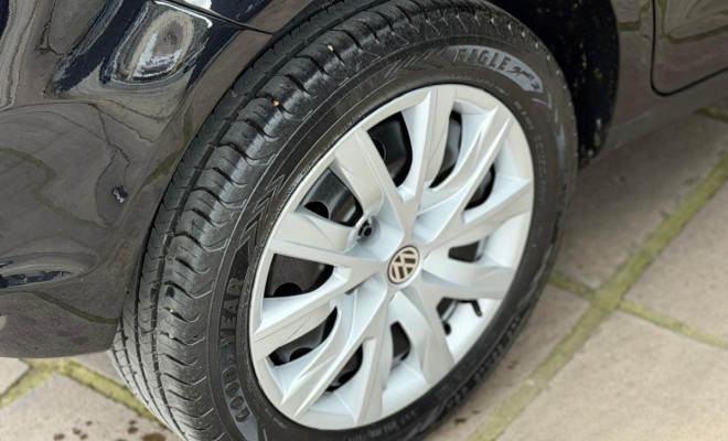 VW - VolksWagen Polo 1.6 Mi/S.Ouro 1.6 Mi Tot.Flex 8V 5p 2013 Flex-8