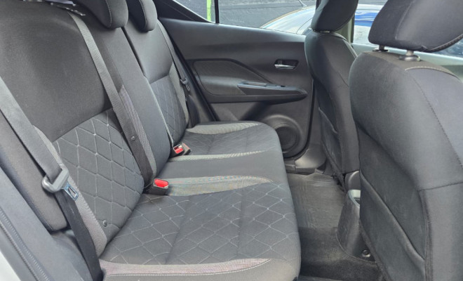 VW - VolksWagen VOYAGE TREND 1.6 Mi Total Flex 8V 4p 2013 Flex-13