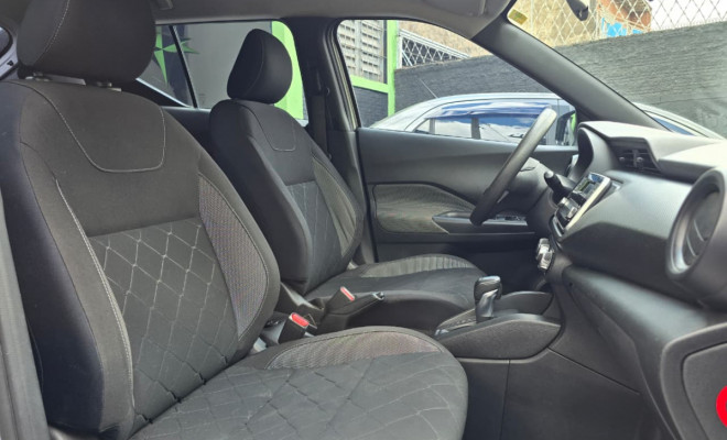 VW - VolksWagen VOYAGE TREND 1.6 Mi Total Flex 8V 4p 2013 Flex-10
