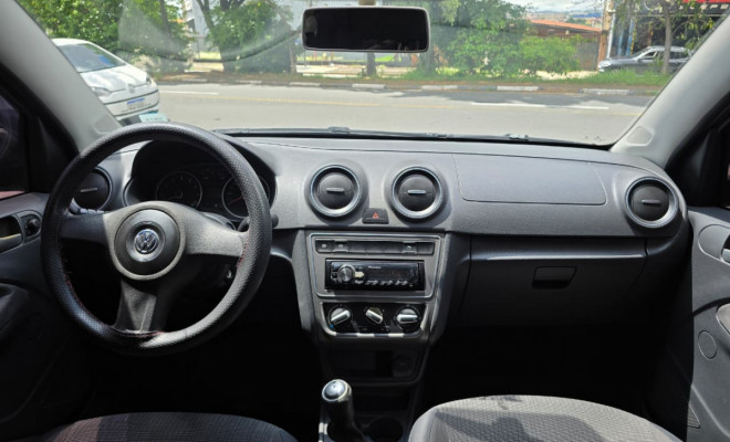 VW - VolksWagen VOYAGE TREND 1.6 Mi Total Flex 8V 4p 2013 Flex-9