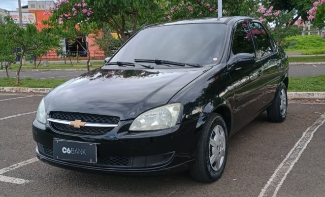GM - Chevrolet Classic Life/LS 1.0 VHC FlexP. 4p 2013 Flex