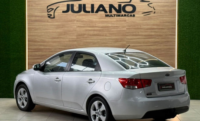 Kia Motors Cerato 1.6 16V Aut. 2011 Gasolina-2