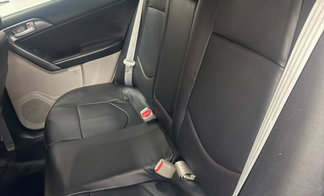 Kia Motors Cerato 1.6 16V Aut. 2011 Gasolina-10