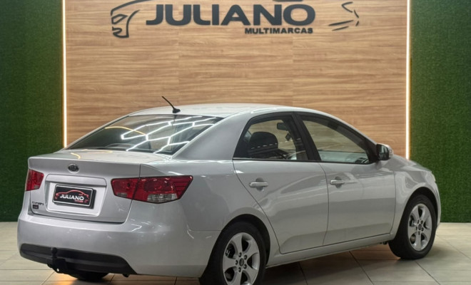 Kia Motors Cerato 1.6 16V Aut. 2011 Gasolina-1
