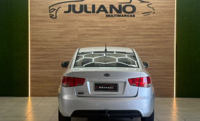 Kia Motors Cerato 1.6 16V Aut. 2011 Gasolina-14