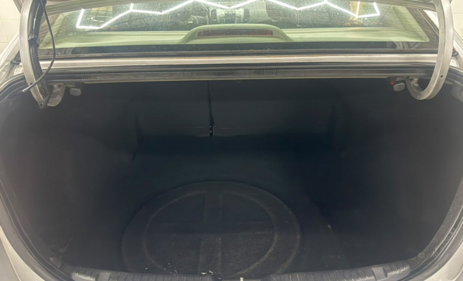 Kia Motors Cerato 1.6 16V Aut. 2011 Gasolina-11