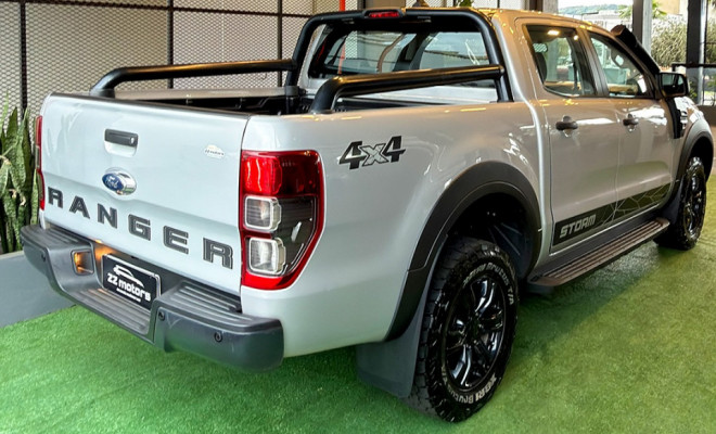 Ford Ranger Storm 3.2 4x4 CD Diesel Aut. 2023-4