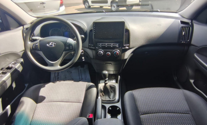 Hyundai i30 2.0 16V 145cv 5p Mec. 2011 Gasolina-5
