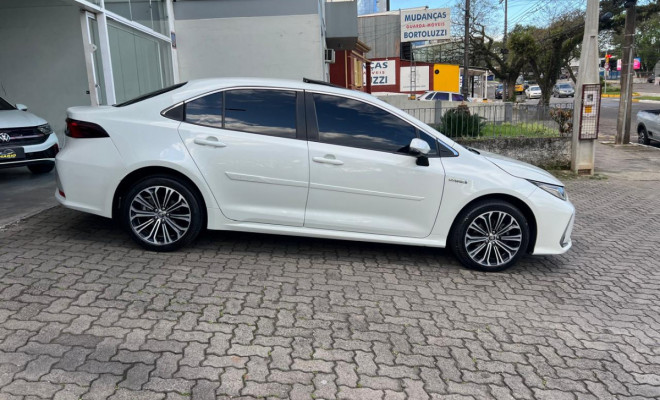 Toyota Corolla Altis Prem. 1.8 Aut. (Híbrido) 2021 Híbrido-0