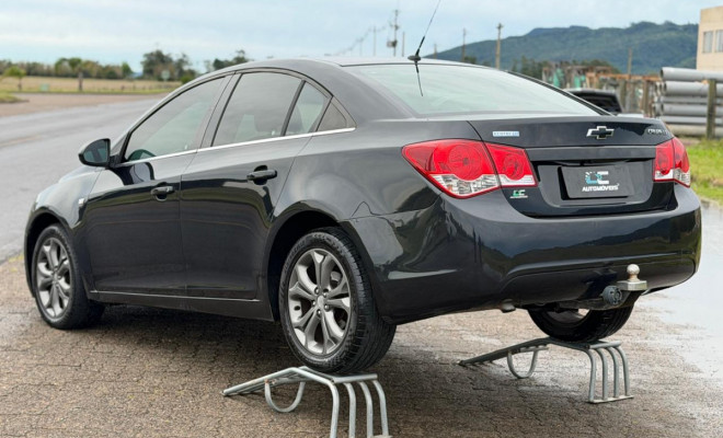 GM - Chevrolet CRUZE LT 1.8 16V FlexPower 4p Aut. 2013 Flex-8
