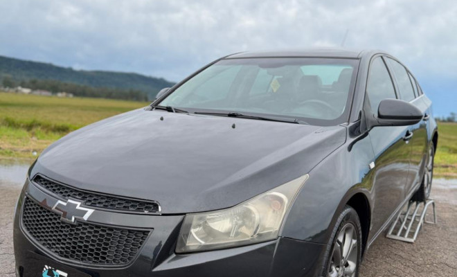 GM - Chevrolet CRUZE LT 1.8 16V FlexPower 4p Aut. 2013 Flex-7