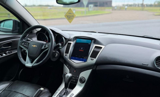 GM - Chevrolet CRUZE LT 1.8 16V FlexPower 4p Aut. 2013 Flex-9