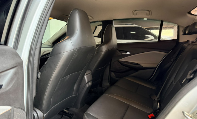 GM - Chevrolet Onix Plus 1.0 Turbo AT NB 2020 Flex-4