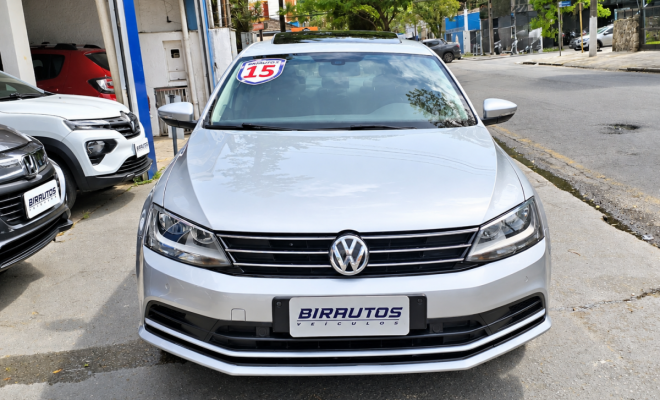 Volkswagen Jetta Comfortline 2.0 Automático 2015 | Teto Solar | Guarujá-0