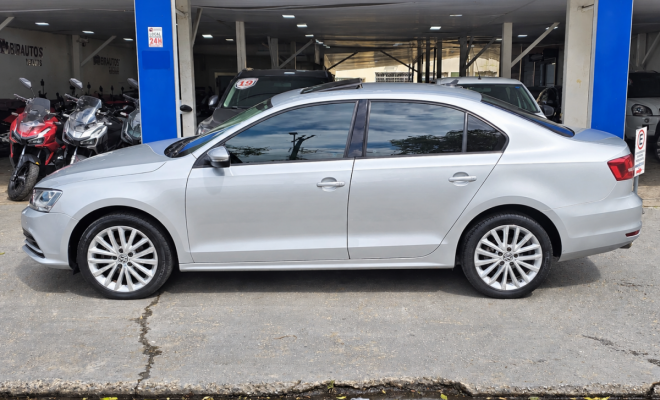 Volkswagen Jetta Comfortline 2.0 Automático 2015 | Teto Solar | Guarujá-2